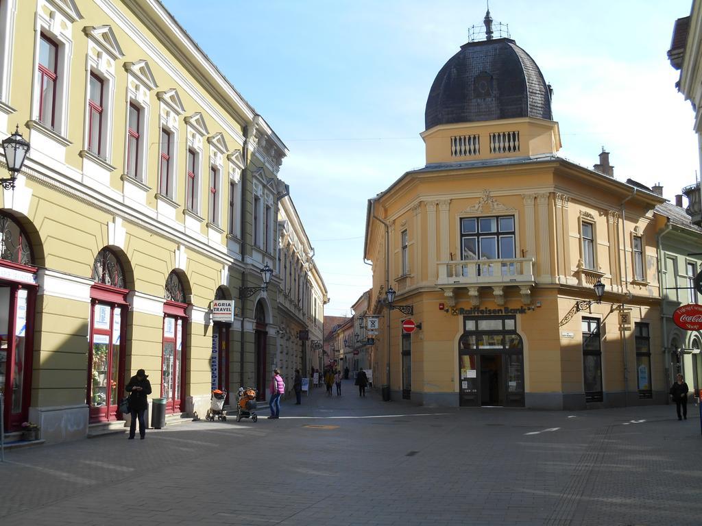 Apartament Akos Apartman Eger Zewnętrze zdjęcie