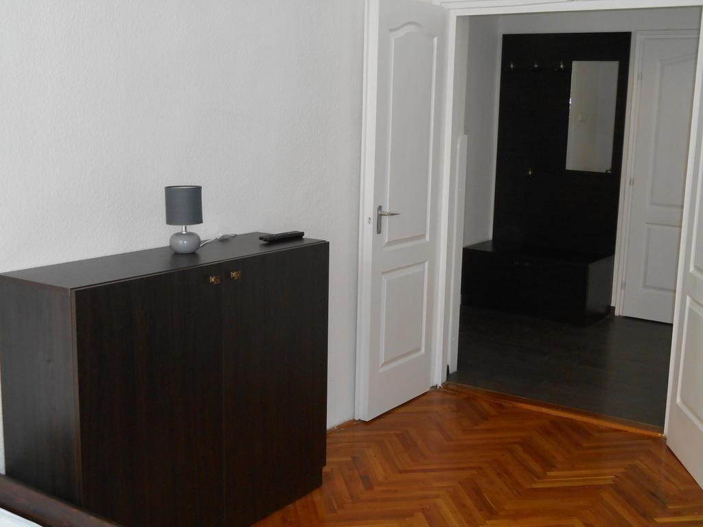 Apartament Akos Apartman Eger Zewnętrze zdjęcie