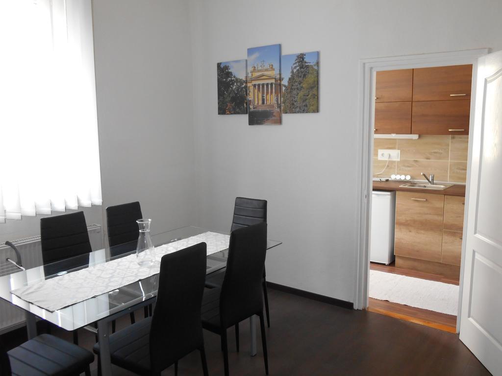 Apartament Akos Apartman Eger Zewnętrze zdjęcie